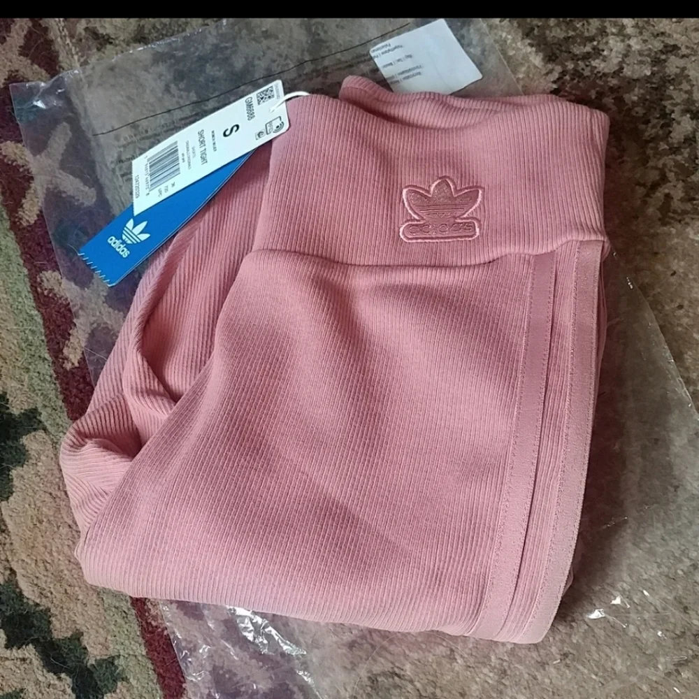 Adidas shorts - Picture 1 of 5